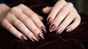 Maroon_nail_art_with_glitter_202608282005